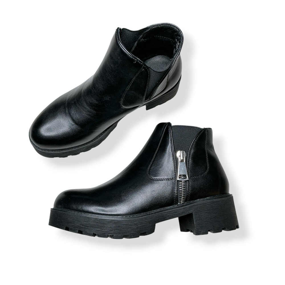 Cushionaire Boots Women 9M Black Round Toe Block Heel Memory Foam Chunky NWOT